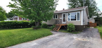 24 Johnsons Avenue, Corner Brook, NL A2H1V8