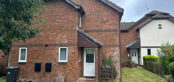 End terrace house for sale in Barn Meadow Close, Fleet GU52