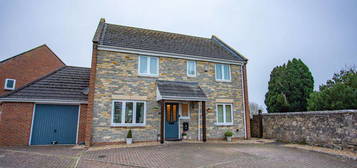 4 bed detached house for sale