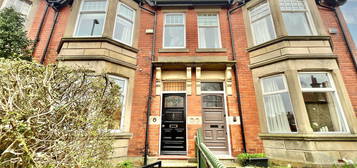 4 bed terraced house for sale