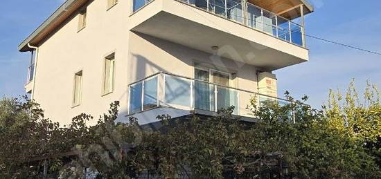 YAŞANIR'DAN URLA ATATÜRK MAH 1+1 EŞYALI DOĞALGAZLI KİRALIK DAİRE