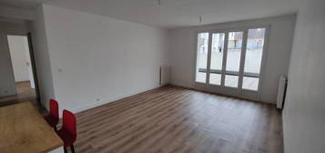 Location appartement 4 pièces 78 m²