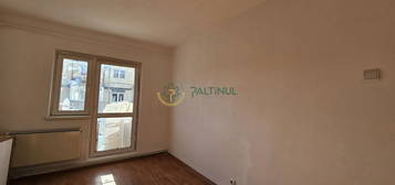 Apartament modest 2 camere Valea Aurie