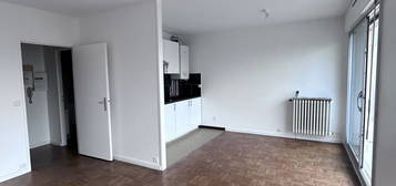 Studio  à louer, 1 pièce, 31 m², Étage 2/–