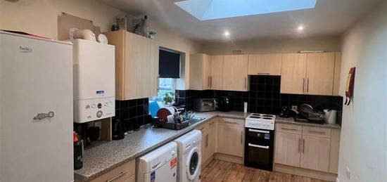 3 bedroom semi-detached house