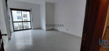 Apartamento T2 em Rio de Mouro de 81,00 m²