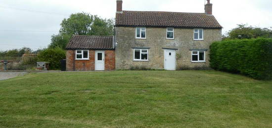 2 bedroom detached house