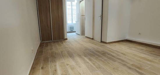 Location appartement 1 pièce 21 m²