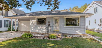 34 Taylor St, Waupun, WI 53963