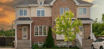 2227 Rue de la Rainette, Sainte-Marthe-sur-le-Lac, Quebec