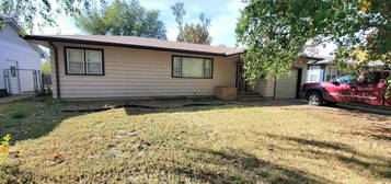 308 N Clay Ave, Liberal, KS 67901