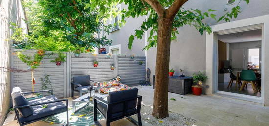 Maison de ville T4 de 72m² avec terrasse et parkings à Lyon 8ème - quartier Montplaisir