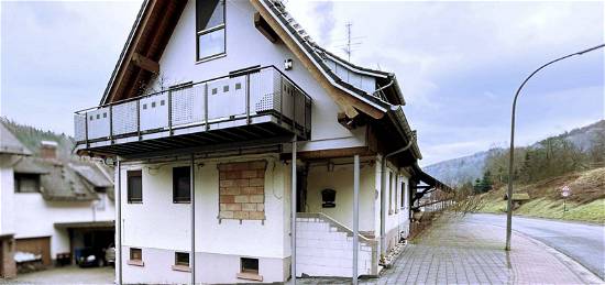 Modernisiertes Familienhaus mit historischem Flair in Flörsbachtal