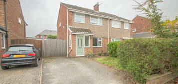 3 bedroom semi-detached house for sale