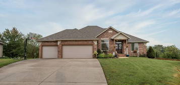 509 Piper Pt, Rogersville, MO 65742