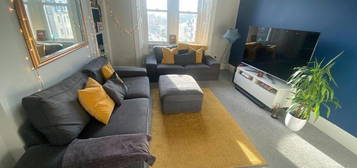 3 bedroom flat to rent