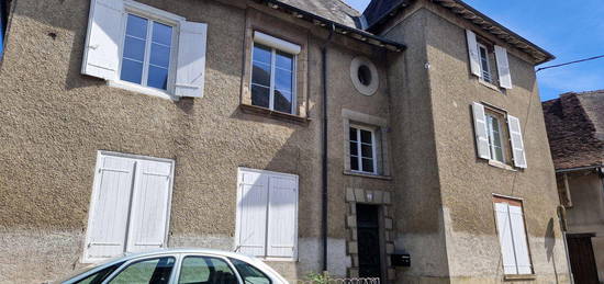 Vente maison 11 pièces 305 m²