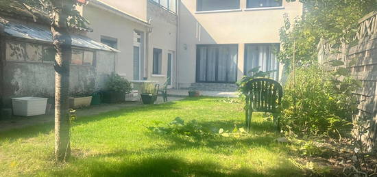 Maison  à vendre, 7 pièces, 4 chambres, 125 m²