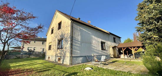 Großzügiges Einfamilienhaus mit viel Platz und kleiner Sommer Hütte!