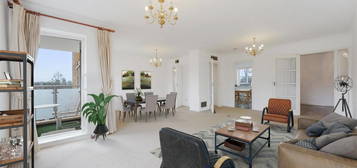 3 bed flat for sale