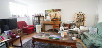 3 bedroom maisonette for sale