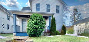 107 2nd St #1, Olyphant, PA 18447