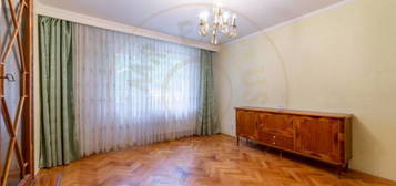 0% Comision Apartament 3 camere etaj 1-Pitesti Liceu A.Odobe