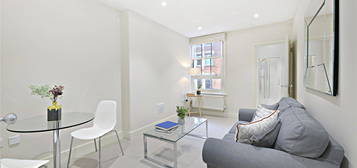 Flat to rent in Clarendon Flats, Balderton Street W1K