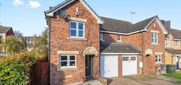 3 bed semi-detached house for sale