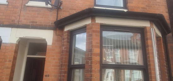 Terraced house to rent in Cottesmore Road, Nottingham NG7