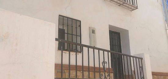 Casa en Almogía