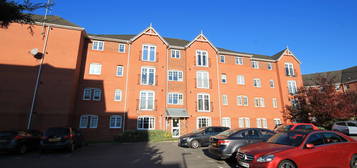 Flat to rent in Harrison Drive, Crewe CW1