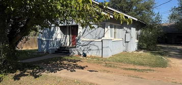 2904 Avenue W, Snyder, TX 79549