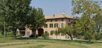 Casa indipendente in vendita in via Giacomo Matteotti