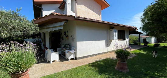 Villa bifamiliare, ottimo stato, 184 m², Marina Velca, Tarquinia