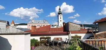 Geräumige Dachwohnung mit Terrasse im Zentrum von Freistadt