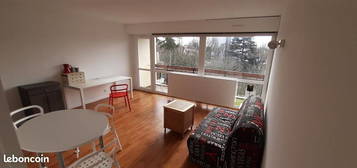 APPARTEMENT T1 Meublé, Quartier Hôpital Pellegrin, équipé d'un lave-linge