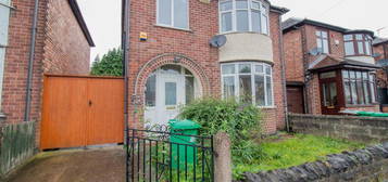 3 bedroom detached house