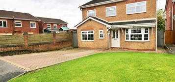 4 bed detached house for sale