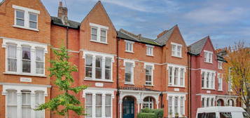 3 bed flat for sale