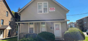 202 Pierce St #204, West Lafayette, IN 47906