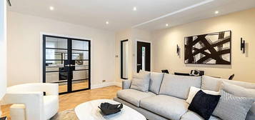 Mews house to rent in Spear Mews, London SW5