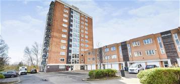 Flat to rent in Lakeside Rise, Manchester M9