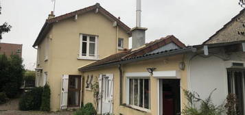 Maison  à vendre, 5 pièces, 2 chambres, 102 m²