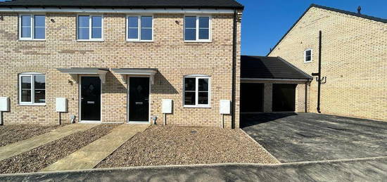 3 bedroom semi-detached house