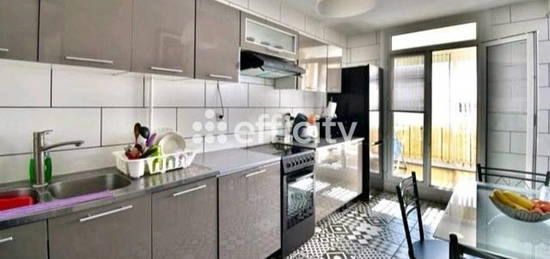 Appartement  à vendre, 3 pièces, 2 chambres, 74 m²