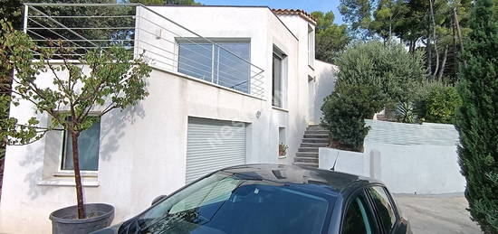 La Seyne sur mer Villa T4 récente de 135 m² sur un terrain de 740 m².