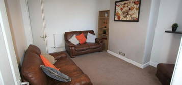 4 bedroom terraced house