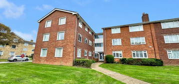 2 bedroom ground floor flat for sale