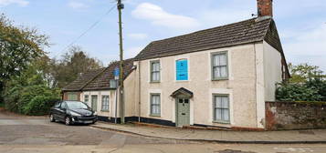 Detached house to rent in King Street, Wimborne BH21